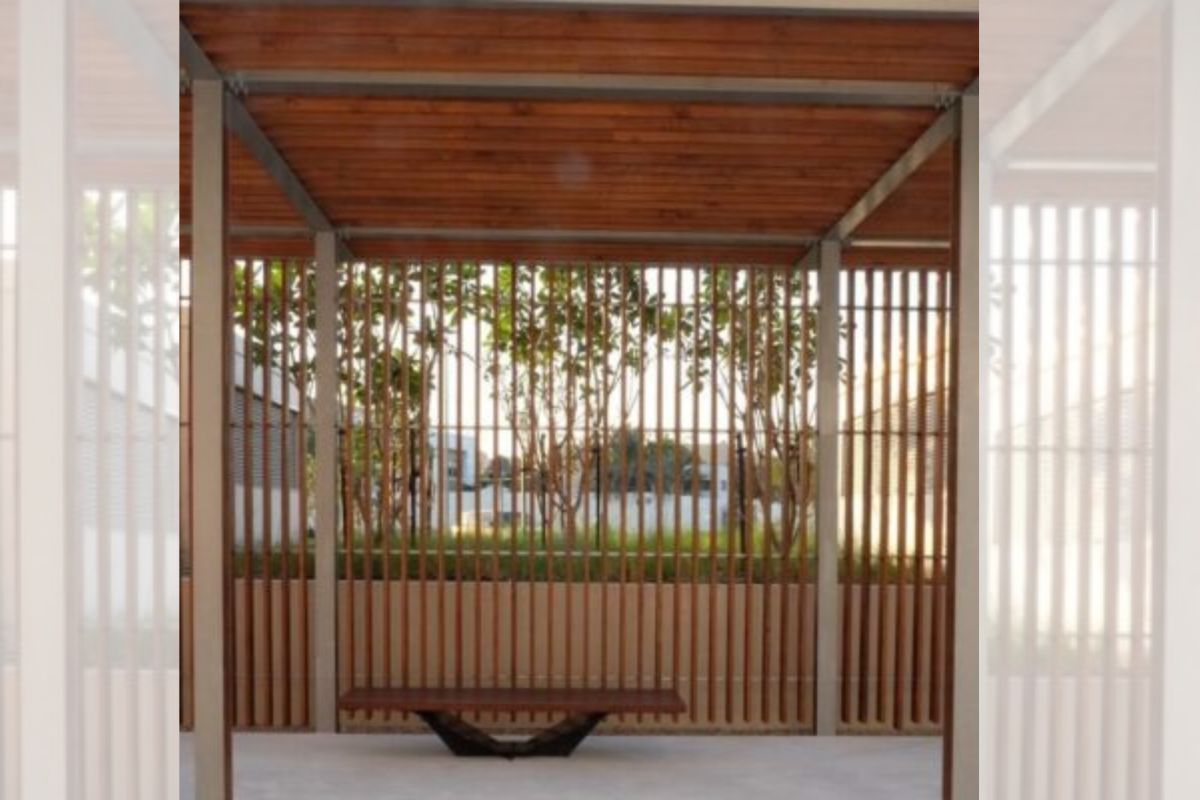 چگونه با لوور چوبی، تراس خود را به یک فضای لوکس و خصوصی تبدیل کنیم؟